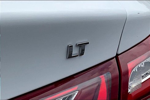 Used 2022 Chevrolet Malibu LT image 9