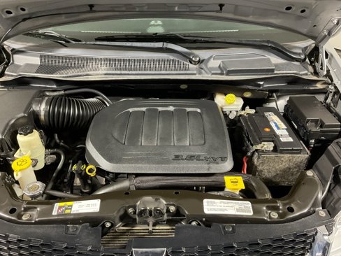Used 2019 Dodge Grand Caravan SXT image 6