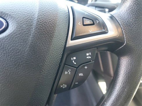 Used 2020 Ford Fusion SE image 20