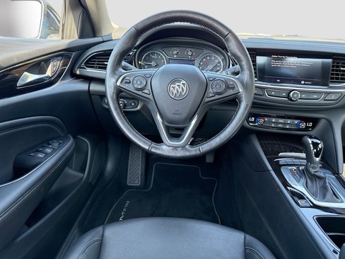 Used 2019 Buick Regal Essence w/ Driver Confidence Package I image 23