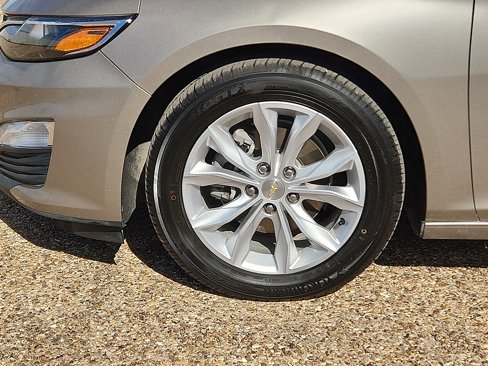 Used 2022 Chevrolet Malibu LT w/ Leather Package image 7