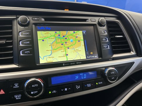 Used 2017 Toyota Highlander LE image 20