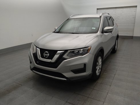 Used 2017 Nissan Rogue SV w/ SV Premium Package image 15