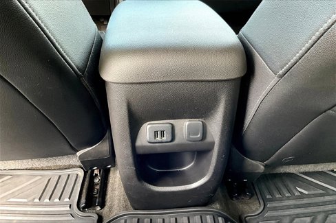 Used 2015 Chevrolet Colorado LT w/ Luxury Package image 14