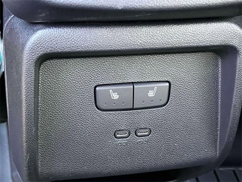 Used 2024 Chevrolet Equinox EV RS image 21