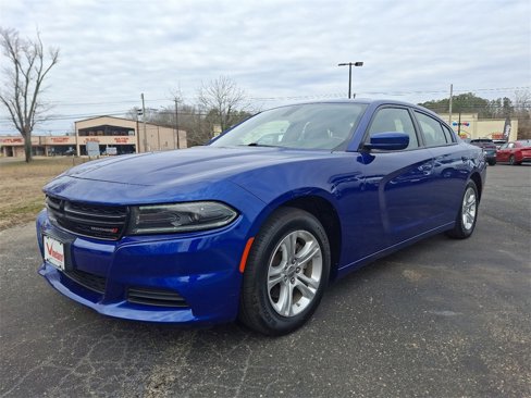 Used 2022 Dodge Charger SXT w/ Leather Interior Group image 3