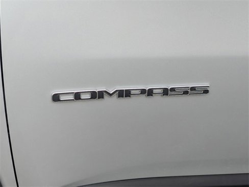 New 2024 Jeep Compass Limited image 14