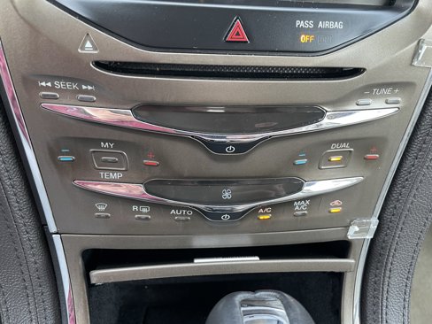 Used 2014 Lincoln MKX AWD w/ Equipment Group 102A image 22