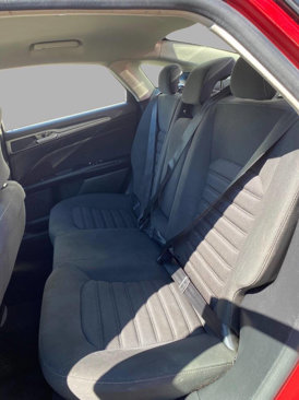 Used 2019 Ford Fusion SE image 29