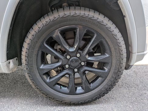 Used 2020 Jeep Grand Cherokee Altitude image 30