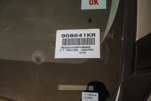 Used 2023 Toyota Corolla Cross XLE image 26