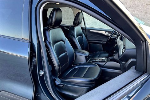 Used 2022 Ford Escape SEL image 7