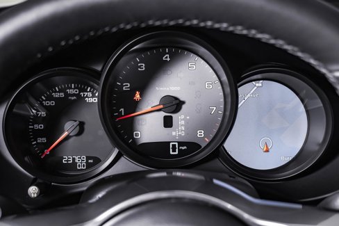 Certified 2018 Porsche 718 Cayman S image 21