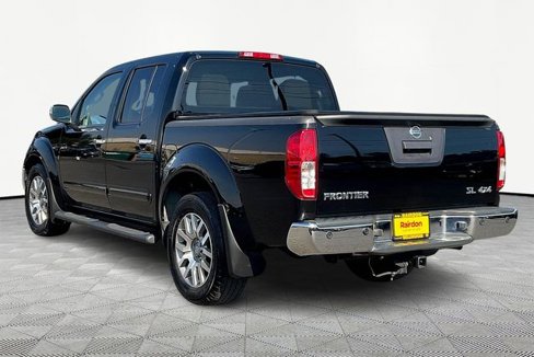 Used 2013 Nissan Frontier SL w/ Moonroof Pkg image 9