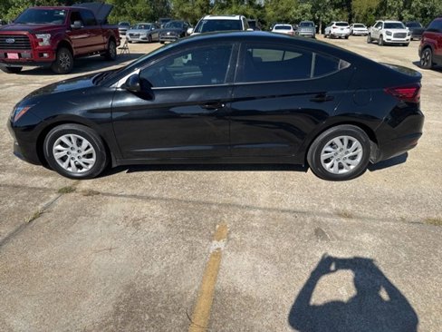Used 2020 Hyundai Elantra SE w/ Cargo Package (C1) image 8