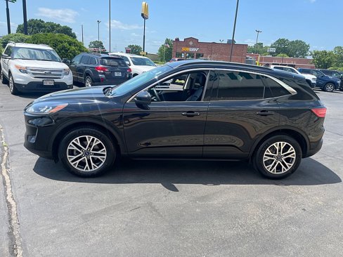 Used 2021 Ford Escape SEL image 5