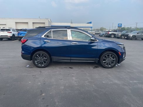Used 2022 Chevrolet Equinox RS image 4