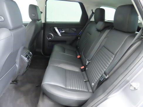 Used 2024 Land Rover Discovery Sport S image 21