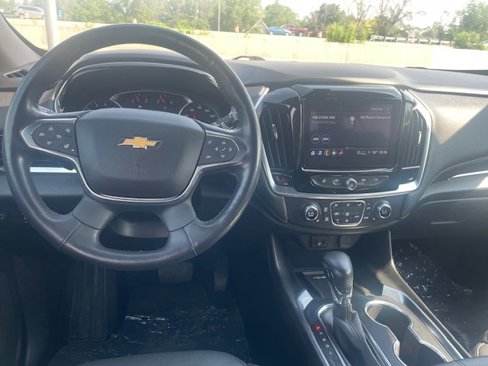 Used 2022 Chevrolet Traverse LT image 18