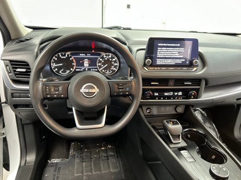 Used 2024 Nissan Rogue SV image 15