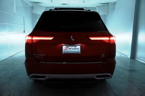 Used 2022 Mitsubishi Outlander SE image 42