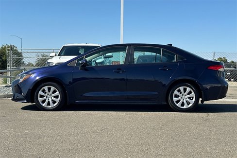 Certified 2022 Toyota Corolla LE image 9