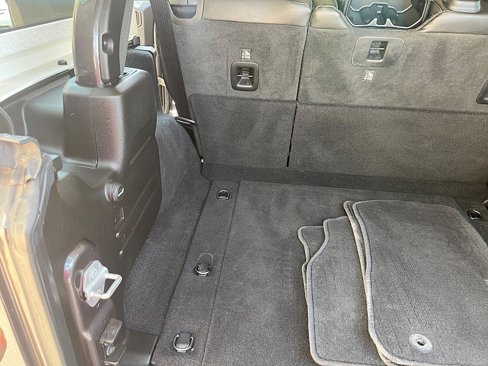 Used 2021 Jeep Wrangler Unlimited Sahara w/ Uconnect 4C Nav & Sound Group image 20