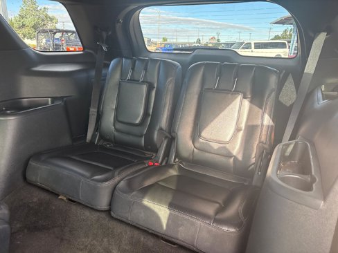 Used 2018 Ford Explorer XLT w/ Equipment Group 202A image 32