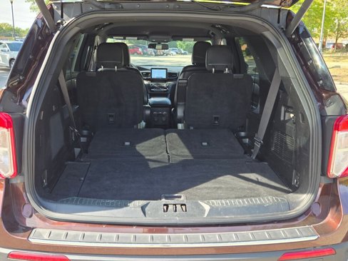 Used 2020 Ford Explorer Limited image 18