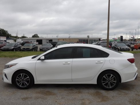 Used 2022 Kia Forte LXS image 1