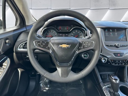 Used 2017 Chevrolet Cruze LT w/ Convenience Package image 16