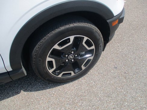 Used 2024 Ford Bronco Sport Outer Banks w/ Tech Package image 23
