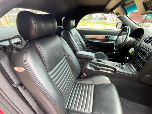 Used 2002 Ford Thunderbird image 40