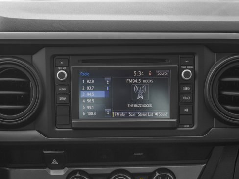 Used 2017 Toyota Tacoma SR image 10