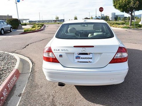 Used 2008 Mercedes-Benz CLK 350 Coupe image 5