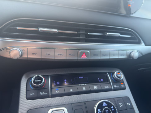 Used 2021 Hyundai Palisade SEL w/ Premium Package image 18