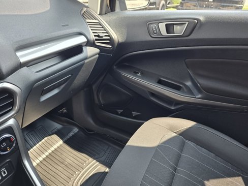 Used 2020 Ford EcoSport SE w/ SE Convenience Package image 19