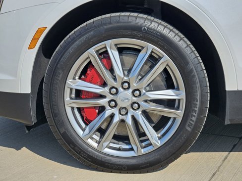 New 2025 Cadillac XT5 Sportv image 10
