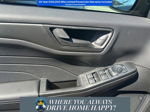 New 2025 Ford Escape Active w/ Cold Weather Package image 9
