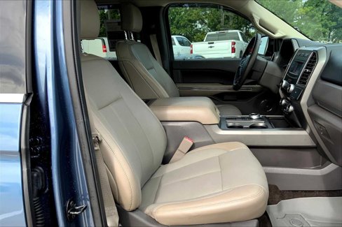 Used 2018 Ford Expedition XLT w/ Equipment Group 201A image 8