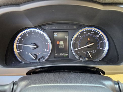 Used 2019 Toyota Highlander XLE image 28