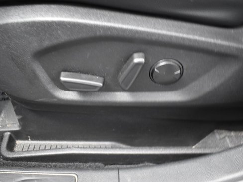 Used 2023 Ford Edge SEL image 32