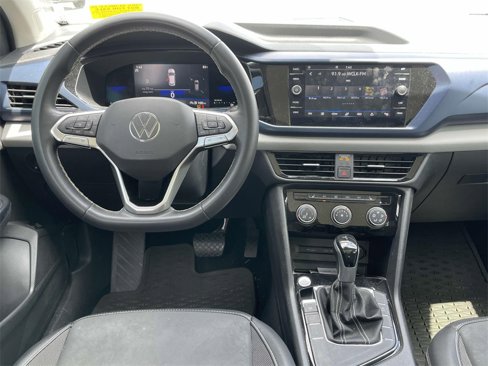 Used 2023 Volkswagen Taos SE image 4