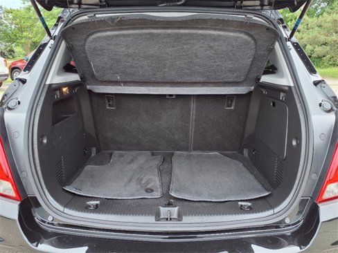 Certified 2022 Chevrolet Trax LT w/ LT Convenience Package image 8