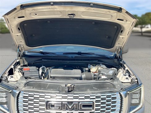 Used 2021 GMC Yukon Denali w/ Denali Premium Package image 34