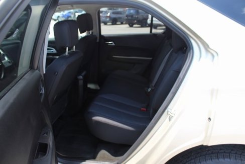 Used 2015 Chevrolet Equinox LT w/ Driver Convenience Package image 16