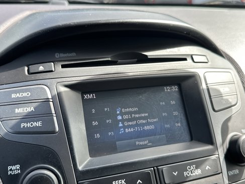Used 2015 Hyundai Tucson SE image 18