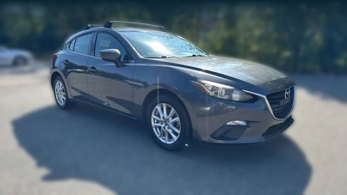 Used 2016 MAZDA MAZDA3 i Sport w/ Preferred Equipment Package image 3