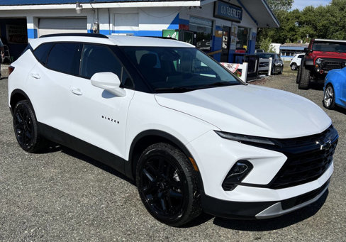 Used 2023 Chevrolet Blazer LT w/ Convenience Package image 1