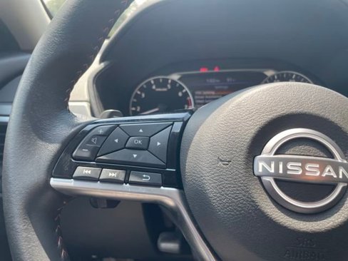 Used 2024 Nissan Altima 2.5 SR image 7